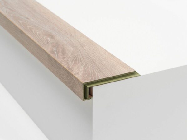 Banff Oak 8mm Laminate Bullnose - Image 1