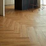 REGA Phoenix Oak SPC Vinyl Flooring With Integrated Underlay 1.4 m2 VOX - Image 3
